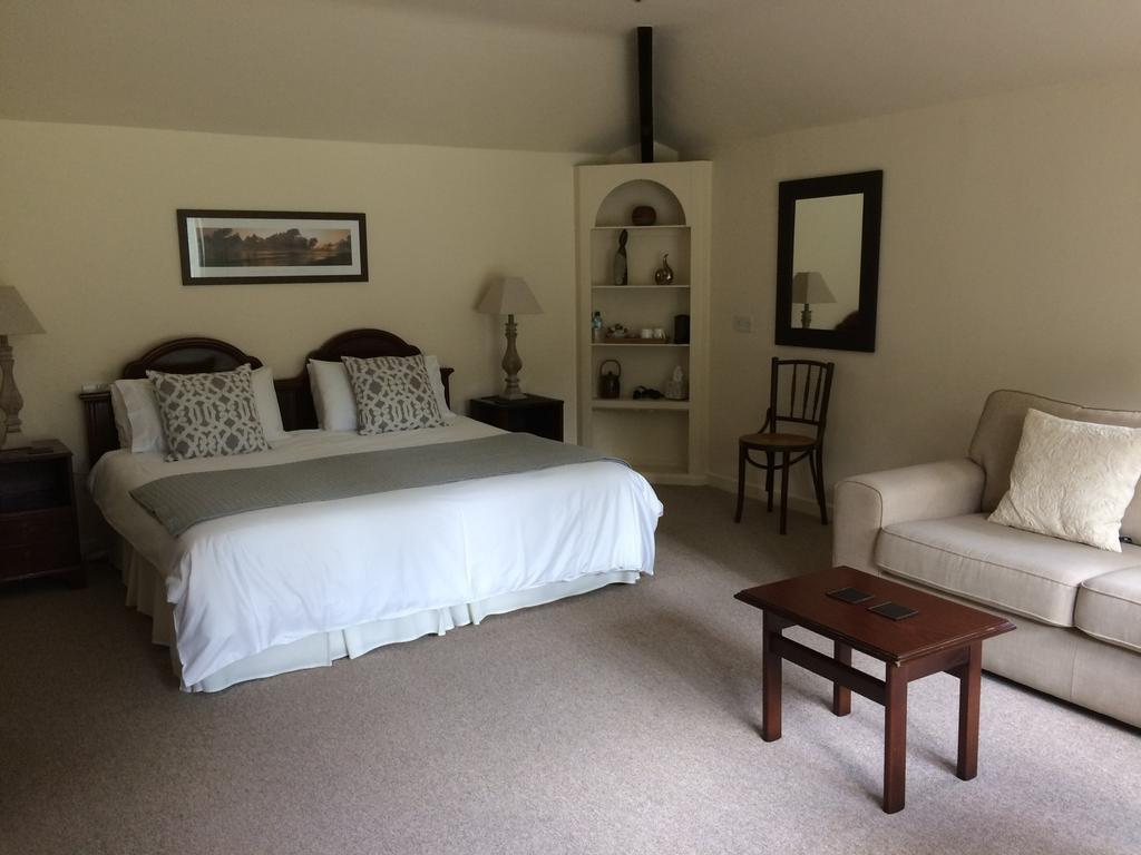 Little Manor Bed and Breakfast Cheltenham Eksteriør billede