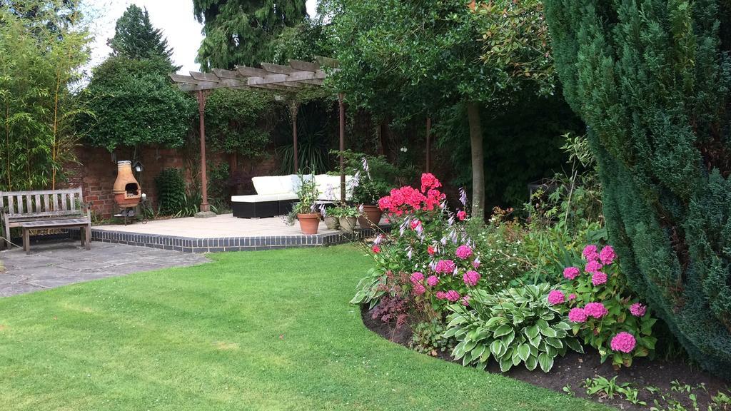 Little Manor Bed and Breakfast Cheltenham Eksteriør billede