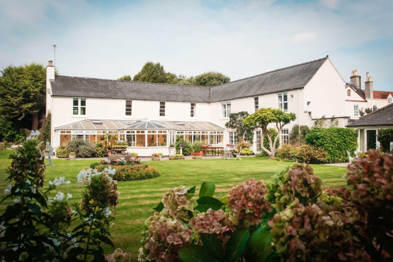 Little Manor Bed and Breakfast Cheltenham Eksteriør billede